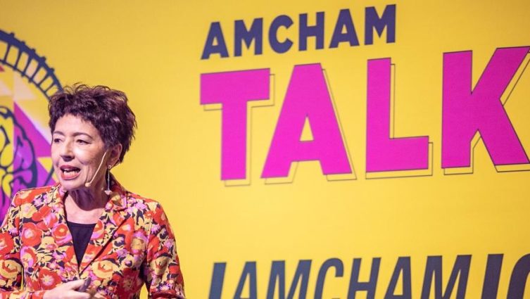 beia carvalho palestra na amcham talks 2019