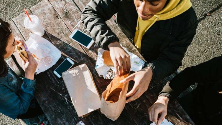 O que Inteligência Artificial tem a ver com uma rede de fast food e a Justiça