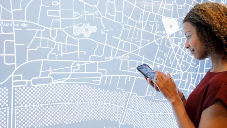 Descubra o que é data translator, a profissão do momento